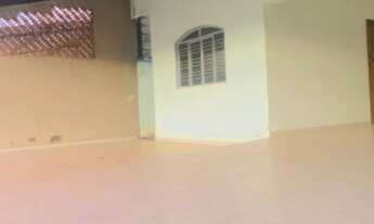 Imagem 2: Casa com Excelente Estrutura em Lote de 300metros avenida do batalhão e próx. Av. Rio Verd