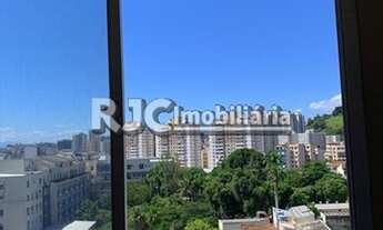 Imagem 4: Apartamento para venda possui 70 metros quadrados com 2 quartos