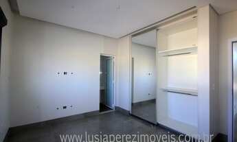 Imagem 6: Casa de condomínio térrea para venda possui 270 metros quadrados com 4 quartos