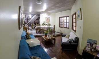 Imagem 4: Capoeiras ampla residência com habite-se