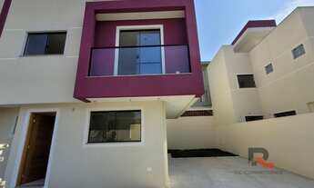 Imagem 4: Sobrado para Venda em Curitiba, Uberaba, 3 dormitórios, 1 suíte, 3 banheiros, 2 vagas