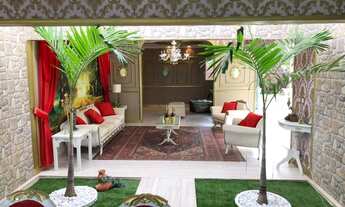 Imagem 5: Casa Castelo à venda, com maior parte da mobília, com 4 suítes, todas com closet