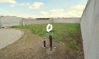 Imagem: Terreno de 221 m2 em condomínio fechado