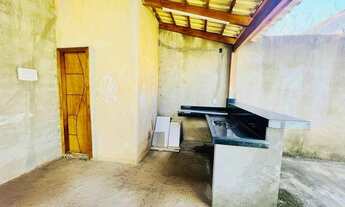 Imagem 6: Casa ? grande., sozinha no lote..