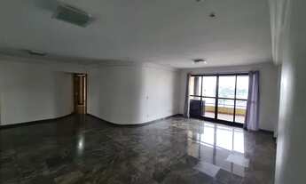 Imagem 4: Cond. Boticelli. Alugo Apto com 250m2, 4 quartos sendo 3 suites, sala para 3 ambientes e 3