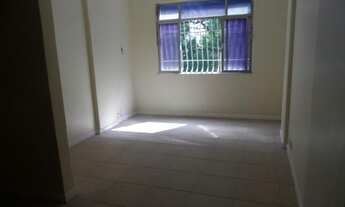 Imagem 2: Apartamento de Frente (Centro