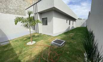 Imagem 3: Casa para venda possui 250 metros quadrados com 3 quartos em Residencial Santa Fé I - Goiâ