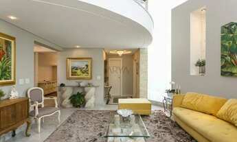 Imagem: Casa à venda em condomínio de alto padrão