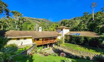 Imagem 6: Casa espetacular com 870m² de área construída em terreno de 11.800 m², na serra do Rio de