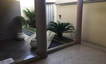 Imagem: Casa para venda tem 300 metros quadrados