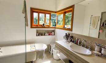 Imagem 7: Casa com varanda integrada