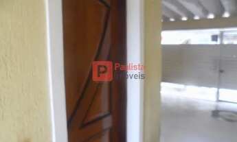 Imagem 6: Sobrado à venda e locação com 2 Quartos, 1 Suíte, 2 Vagas, área de churrasqueira, 125M², V