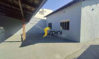 Imagem 2: Casa com 3 dormitórios e 1 suíte para alugar, 120 m² por R$ 2.800/mês - Jardim Europa - Ub