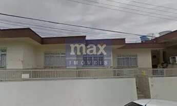 Imagem: CAMBORIú - Casa Padrão - Centro