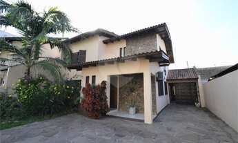 Imagem: Terreno com 2 Sobrados