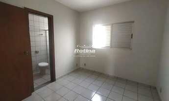 Imagem 7: Apartamento para aluguel, 3 quartos, 1 suíte, 2 vagas, Santa Mônica - Uberlândia/MG