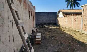 Imagem 2: Casa terminando acabamento