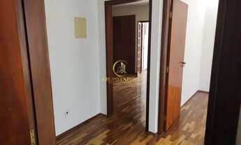 Imagem 4: Sobrado para aluguel e venda tem 322 metros quadrados com 4 quartos