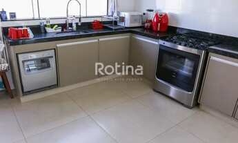 Imagem 7: Casa Condomínio Fechado à venda, 3 quartos, 3 suítes, 2 vagas, Shopping Park - Uberlândia