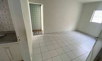 Imagem 2: Apartamento em Casa Caiada, 50m da praia