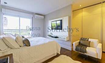 Imagem 12: Apartamento reformado com terraço amplo