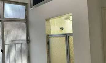 Imagem 2: Alugo Apto 2 Quartos com Dependencias 2 Banheiros Sala Ampla Garagem Privativa