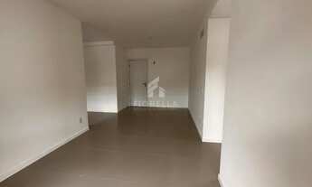 Imagem 4: Apartamento com 02 dormitórios 01 suíte no bairro Trindade em Florianópolis