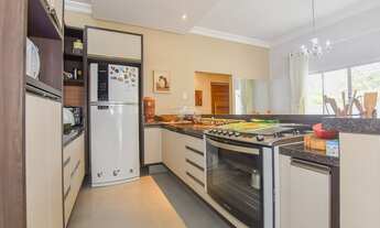 Imagem 4: Casa com 5 quartos em Santa Cândida - Curitiba - PR