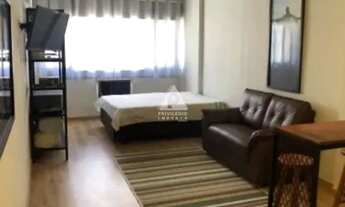 Imagem 1: Studio todo reformado no Centro do Rio. Excelente localização. Andar alto, vista livre