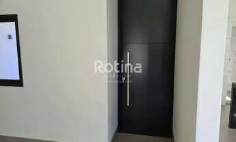 Imagem 3: CASA ALTO PADRAO EM BAIRRO PLANEJADO COM 3 SUITES BEM LOCALIZADA