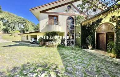 Imagem 3: Casa de condomínio para venda tem 980 metros quadrados com 5 quartos