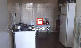 Imagem 9: Casa em Montes Claros, no bairro Santa Rita I, à venda