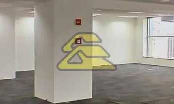 Imagem 4: Centro Galpão / depósito com 5 vagas na garagem