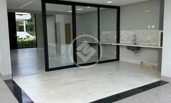Imagem 6: REF: Office22375 Casa no Casa no Condomínio do Lago, sendo 4 quartos com 225,59m², Goiânia