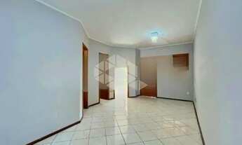 Imagem 7: Casa térrea com 2 dormitórios e piscina no bairro Hípica em Porto Alegre