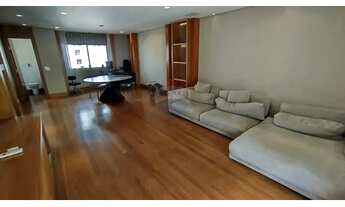 Imagem 4: Apartamento mobiliado para alugar, com 163m², 3 dormitórios (1 suíte ), cozinha e banheiro