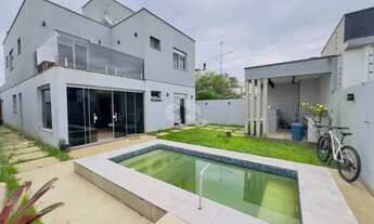 Imagem: Casa à Venda com 3 quartos e suíte no