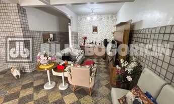 Imagem 4: Casa de vila triplex - Pedro de Carvalho - 3 quartos (1 suíte) - Piscina e churrasqueira