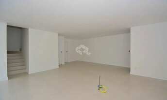 Imagem 7: CASA GEMINADA EM CONDOMÍNIO FECHADO NO CÓRREGO GRANDE COM 3 QUARTOS SENDO 1 SUÍTE E 2 VAGA