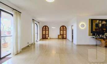 Imagem 3: Apartamento com 4 dormitórios sendo 1 suíte e 3 vagas, 317 m2, próximo ao Shopping Higieno