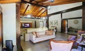 Imagem 2: Casa de Luxo para Locação em Carapicuíba-SP, no Bairro Chácara dos Lagos: 4 Quartos, 1 Suí