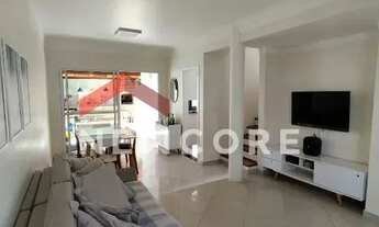 Imagem: Casa de condomínio em Avenida Antônio