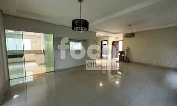 Imagem 3: Casa em condomínio fechado em uma das melhores regiões da cidade