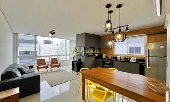 Imagem: Sacada de frente com vista para o mar!