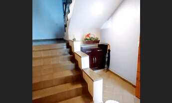 Imagem 7: Sobrado para venda possui 341 metros quadrados com 3 quartos em Setor Central - Goiânia