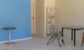 Imagem 3: Casa de condomínio para aluguel possui 216 metros quadrados, piscina, portaria 24hrs