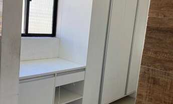 Imagem 4: Jean Charles/ Piedade: a poucos metros da melhor área para banho de mar, piscina, reformad