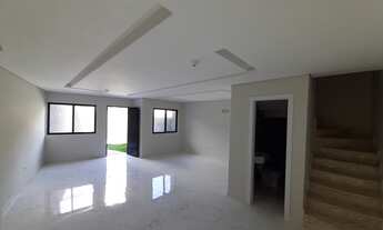 Imagem 7: Sobrado para venda possui 125 metros quadrados com 3 quartos em Uberaba - Curitiba - PR