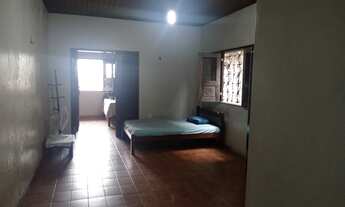 Imagem 3: Casa na Madre Deus, de dois pavimentos