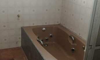 Imagem 2: Casa na Madre Deus, de dois pavimentos